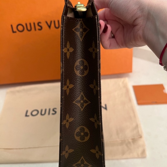 SOLD Louis Vuitton Monogram Discontinued Toiletry 26 - Picture 10 of 17